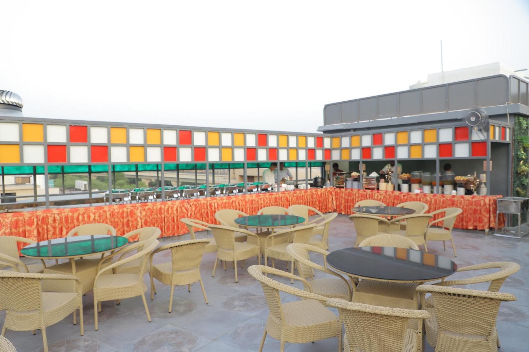 Hotel Haris Mg Road Gurugram Gurgaon Exterior photo