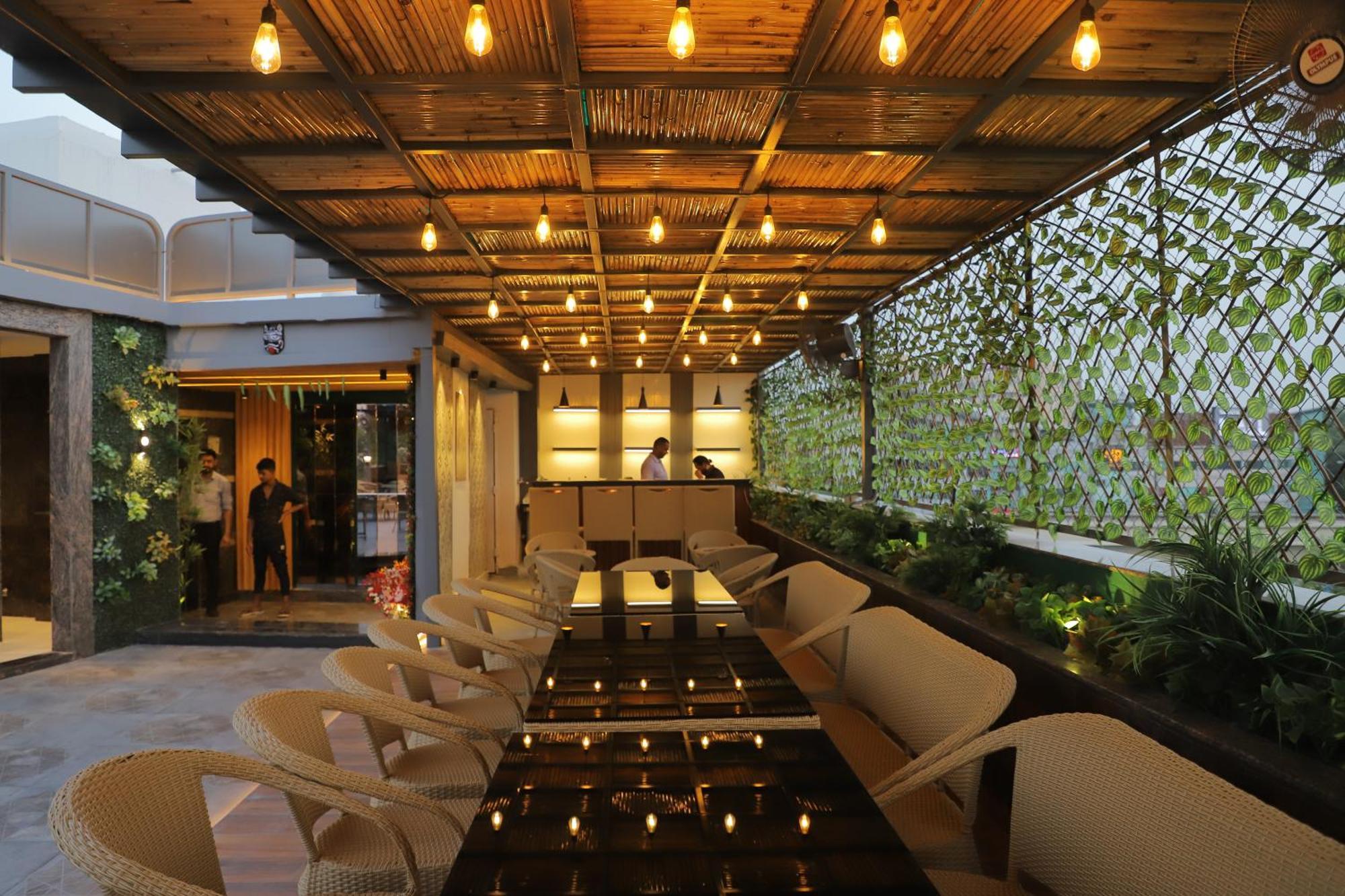 Hotel Haris Mg Road Gurugram Gurgaon Exterior photo