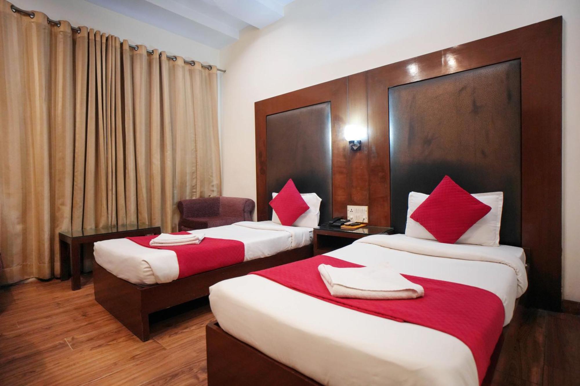 Hotel Haris Mg Road Gurugram Gurgaon Exterior photo
