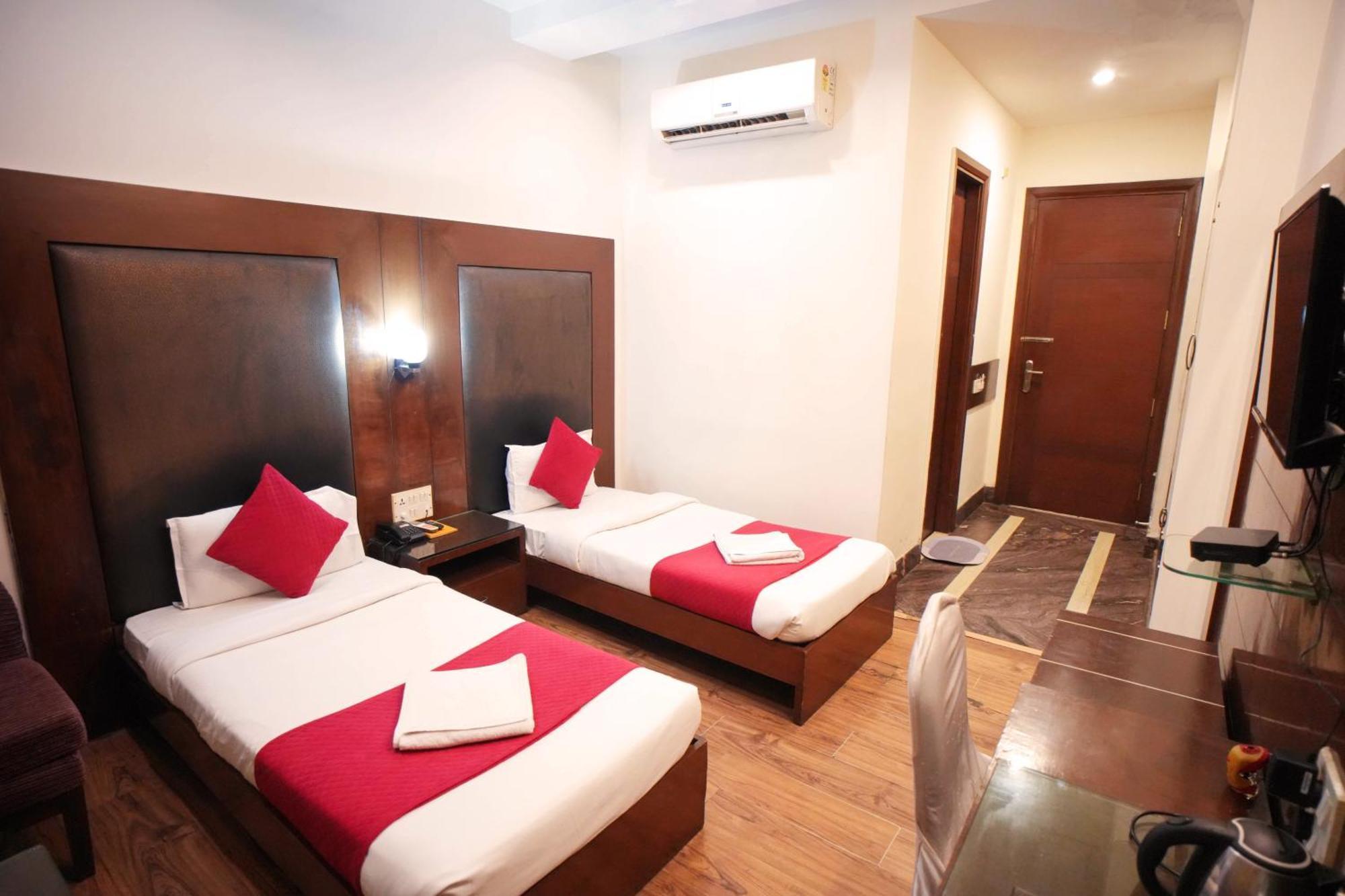 Hotel Haris Mg Road Gurugram Gurgaon Exterior photo