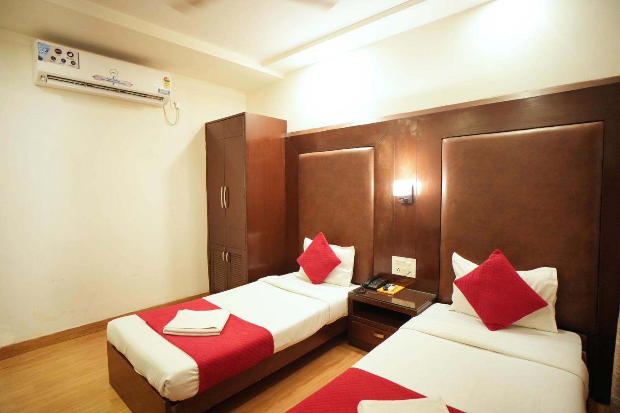 Hotel Haris Mg Road Gurugram Gurgaon Exterior photo