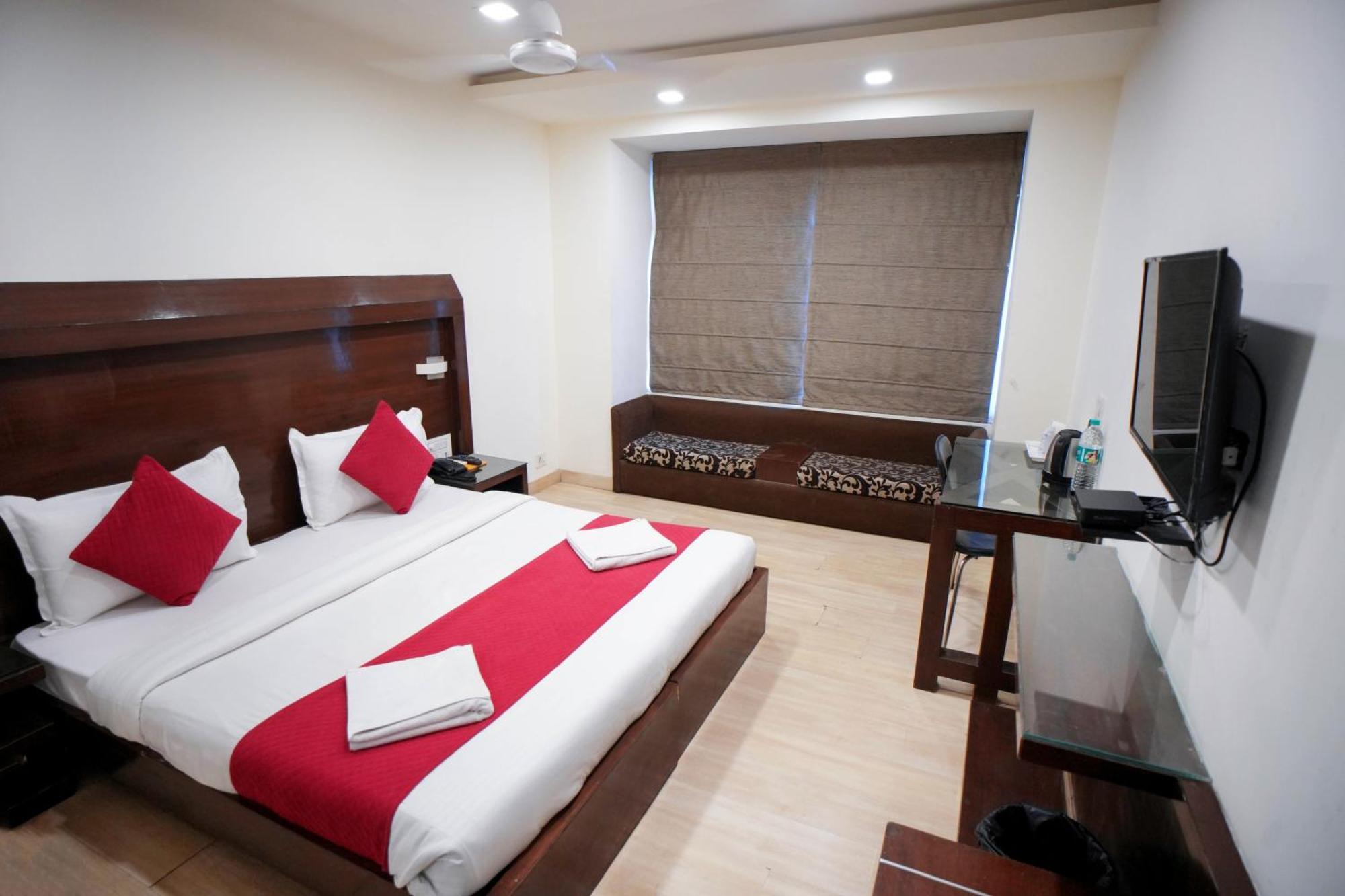Hotel Haris Mg Road Gurugram Gurgaon Exterior photo